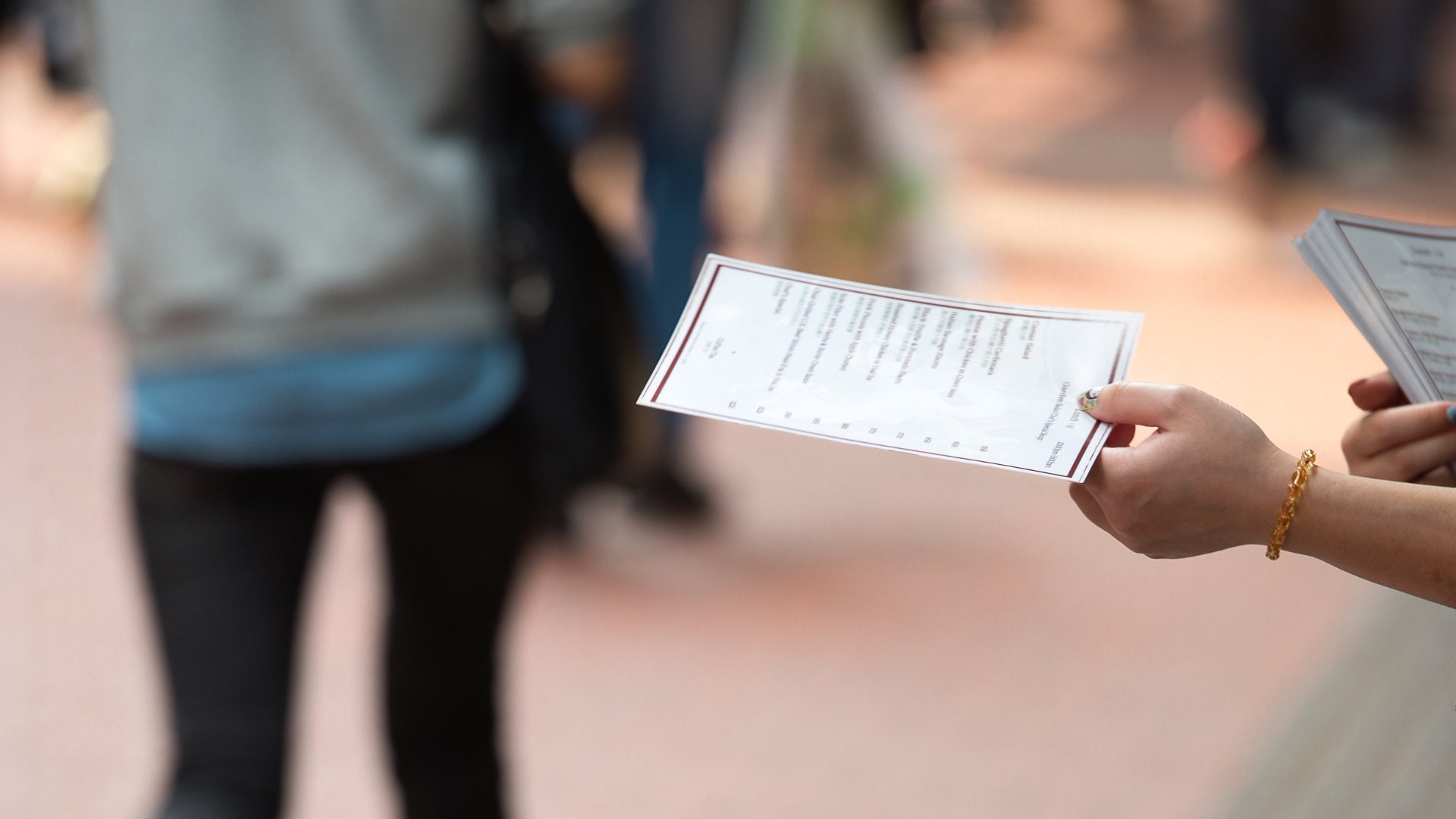 Flyers Personalizados 90g - Image 5